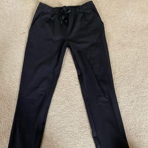 Womens lululemon joggers black size 2